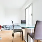 Guestready - One Modern Stylish Home